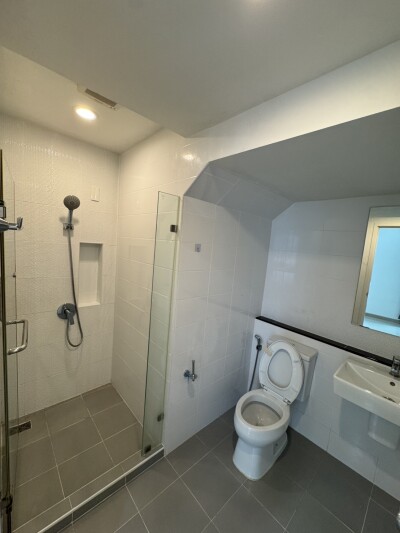 ขายบ้าน หมู่บ้านไทม์โฮม 62 บ้าน 2 ชั้น ซอย 12 หลังมุม มีหน้าต่างด้านข้าง ไม่อึดอัด เนื้อที่ดิน 19.4 ตร.ว. / 125 ตรม-6