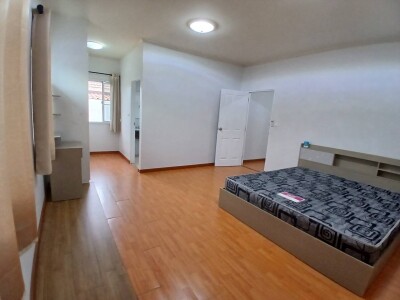 ภัสสร 13 สุวินทวงศ์