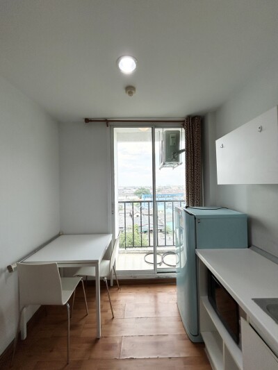 ทิวลิป สแควร์ @ อ้อมน้อย / Tulip Square @ Omnoi