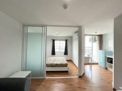 ทิวลิป สแควร์ @ อ้อมน้อย / Tulip Square @ Omnoi