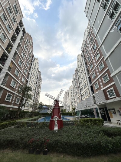 ทิวลิป สแควร์ @ อ้อมน้อย / Tulip Square @ Omnoi