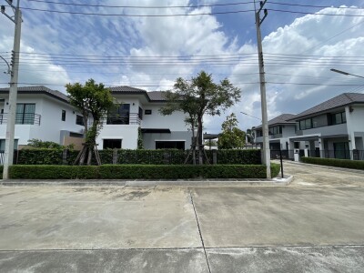 บ้าน เอโทล วงแหวน-ลำลูกกา / ขนาด 185 ตรม ขนาด 75 ตรว *