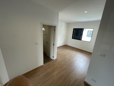 บ้าน เอโทล วงแหวน-ลำลูกกา / ขนาด 185 ตรม ขนาด 75 ตรว *