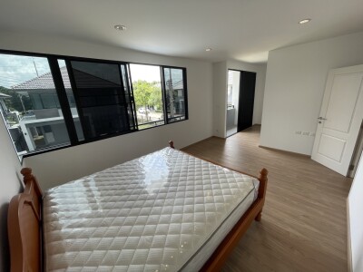 บ้าน เอโทล วงแหวน-ลำลูกกา / ขนาด 185 ตรม ขนาด 75 ตรว *