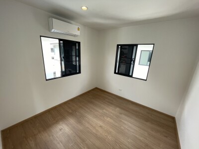 บ้าน เอโทล วงแหวน-ลำลูกกา / ขนาด 185 ตรม ขนาด 75 ตรว *