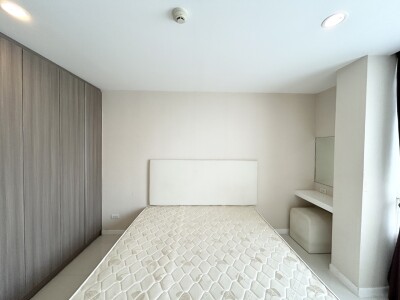 อิลีเม้นท์ ศรีนครินทร์ / Elements Srinakarin