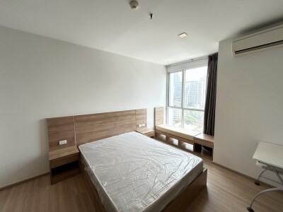 ริธึ่ม พหลฯ - อารีย์ / Rhythm Phahon - Ari-8