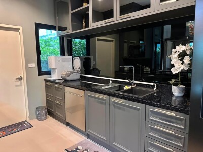 ศุภาลัย เอสเซ้นส์ สวนหลวง / พื้นที่ใช้สอย 321ตรม. *