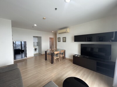 ไลฟ์ แอด ลาดพร้าว 18 / — 2 ห้องนอน มุมสวย วิวโล่ง พร้-3