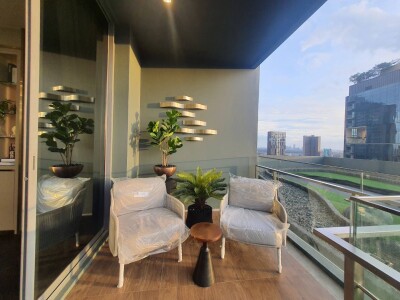 ลาวิค สุขุมวิท 57 / 145 ตรม. ชั้น 25-12