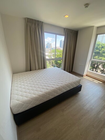 เมโทร ลักซ์ พระราม 4 / Metro Luxe Rama 4