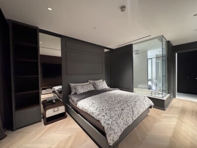 โฟร์ซีซั่นส์ ไพรเวท เรสซิเด้นซ์ / 📌 ยูนิต 300/21 | ชั้น 64 | ขนาด 125 ตร.ม. 🛏 2 ห้องนอน | 🛁 2 ห้องน้ำ | 🚗 ที่จอดรถส่-6