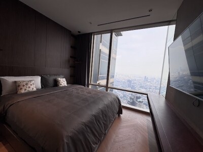 โฟร์ซีซั่นส์ ไพรเวท เรสซิเด้นซ์ / 📌 ยูนิต 300/21 | ชั้น 64 | ขนาด 125 ตร.ม. 🛏 2 ห้องนอน | 🛁 2 ห้องน้ำ | 🚗 ที่จอดรถส่-9