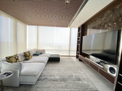 โฟร์ซีซั่นส์ ไพรเวท เรสซิเด้นซ์ / 📌 ยูนิต 300/21 | ชั้น 64 | ขนาด 125 ตร.ม. 🛏 2 ห้องนอน | 🛁 2 ห้องน้ำ | 🚗 ที่จอดรถส่-1