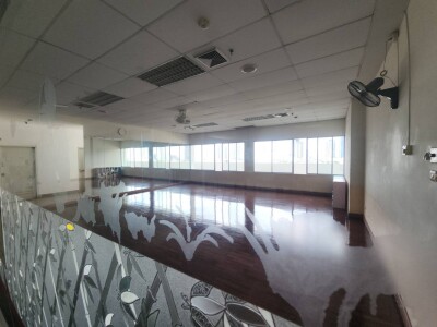 มาสเตอร์ วิว เอ็กเซ็กคิวทีฟ เพลส / Master View Executive Place