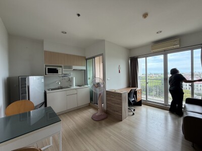 เดอะ พาร์คแลนด์ ศรีนครินทร์ เลคไซด์  / The Parkland Srinakarin Lakeside