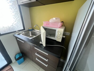 เดอะ เซ็นเตอร์ คอนโดมิเนียม / The Center Condominium