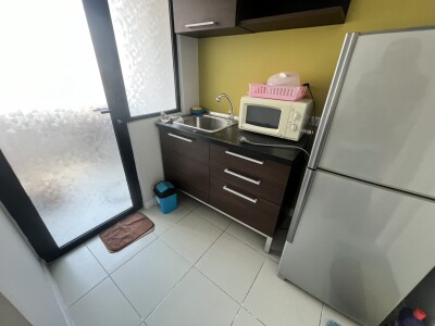 เดอะ เซ็นเตอร์ คอนโดมิเนียม / The Center Condominium