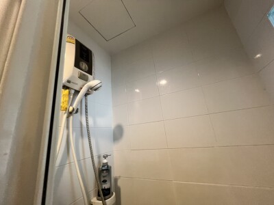 เดอะ เซ็นเตอร์ คอนโดมิเนียม / The Center Condominium