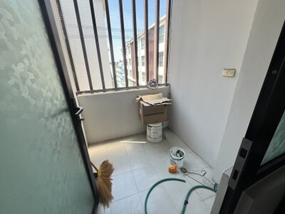 เดอะ เซ็นเตอร์ คอนโดมิเนียม / The Center Condominium