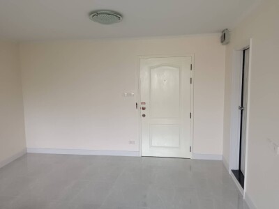ลุมพินี เพลส นราธิวาส 24 / Condo Lumpini Place Narathiwas 24-5