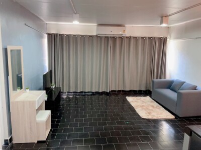 ป๊อบปูล่า คอนโด / Popular Condo-1