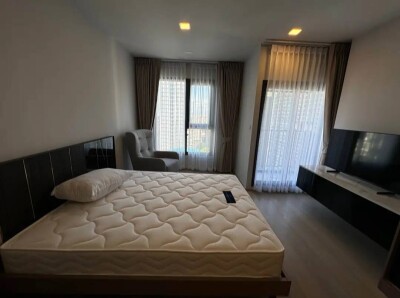 ไลฟ์ พหล - ลาดพร้าว / Life Phahon - Ladprao